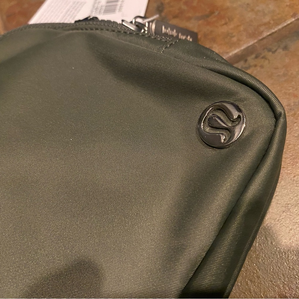 Lululemon everywhere belt bag gray sage popular color large 2l size